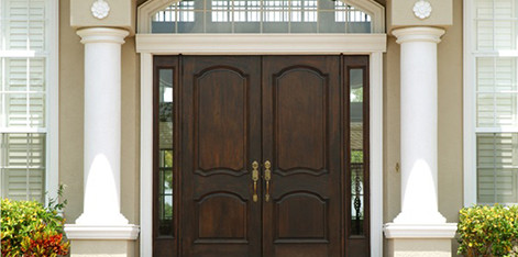 Rectangular window glass designed entryway